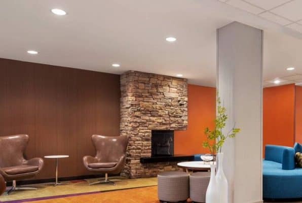 Fairfield Inn & Suites Charlottesville Downtown Lobby