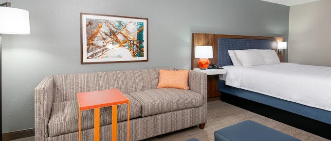 Hampton Inn Charlottesville at the University - Bedroom